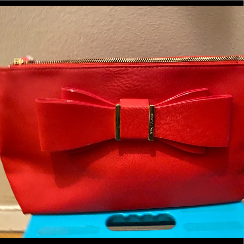 Fire Engine red clutch - Picture 2 of 4
